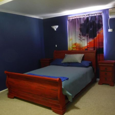 Meekatharra Outback Beach House Экстерьер фото